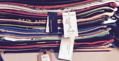 Yarit, vérification de qualité de vêtements, de chaussures et de jouets de seconde main